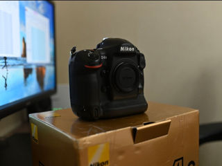 Nikon D4S