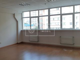 Buiucani, bd. Alba-Iulia, chirie oficiu,  38 m.p, 230€ foto 1