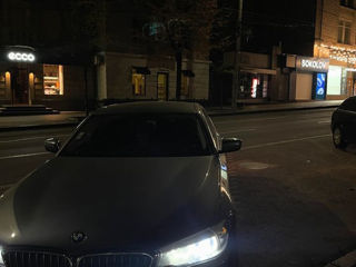 BMW 5 Series foto 1