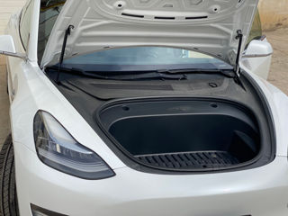 Tesla Model 3 foto 8