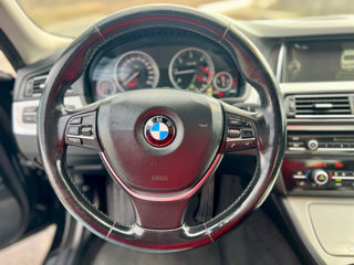 BMW 5 Series foto 12