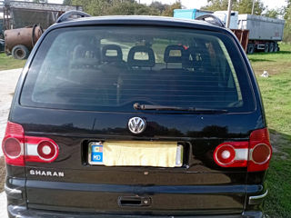 Volkswagen Sharan foto 2