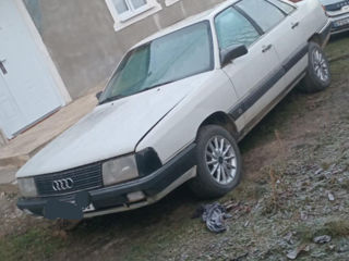 Audi 100 foto 2