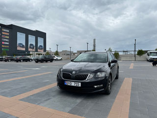 Skoda Octavia foto 1