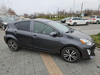 Toyota Prius c foto 7