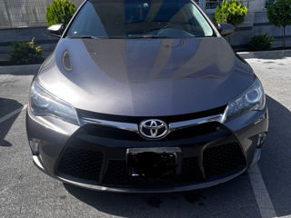 Toyota Camry foto 1