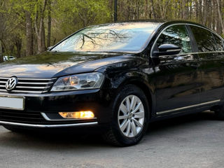 Volkswagen Passat foto 1