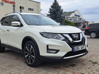 Nissan X-Trail foto 1