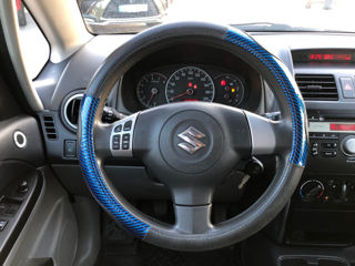 Suzuki SX4 foto 9