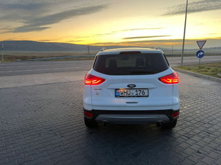 Ford Kuga foto 9