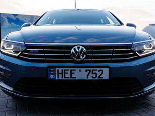 Volkswagen Passat foto 2