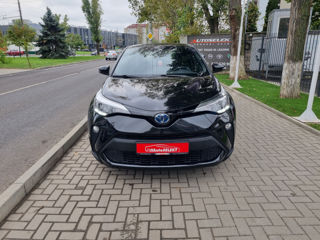 Toyota C-HR foto 2