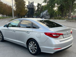 Hyundai Sonata foto 6