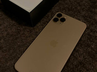 iPhone 11 Pro Max Gold 256gb foto 2