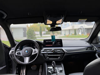 BMW 5 Series foto 14