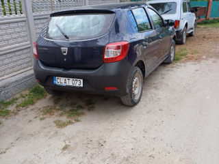 Dacia Sandero фото 1