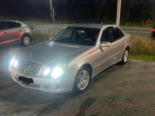 Mercedes E-Class foto 4