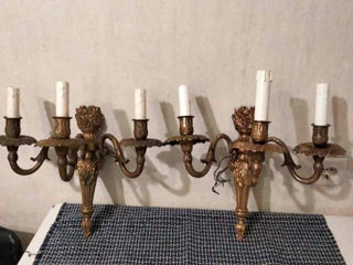 Candelabru cu lampi pe perete din bronz