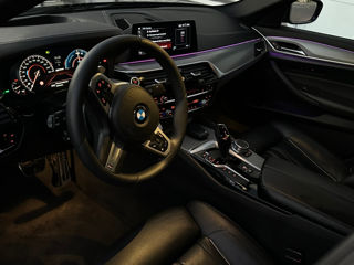 BMW 5 Series foto 7