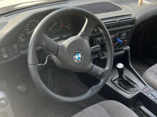 BMW 5 Series foto 5