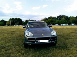 Porsche Cayenne foto 1