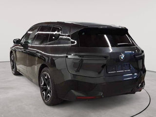 BMW iX foto 2