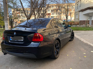 BMW 3 Series foto 2