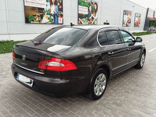 Skoda Superb foto 4