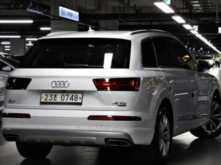 Audi Q7 foto 2