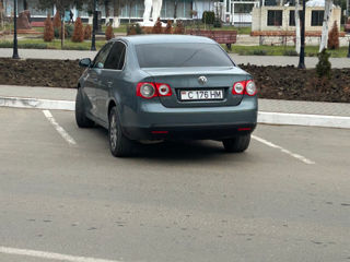 Volkswagen Jetta foto 4