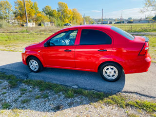 Chevrolet Aveo foto 2