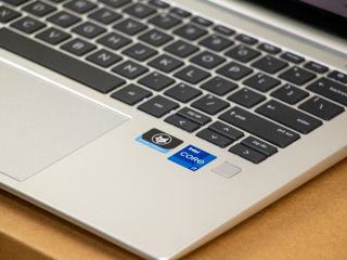 Hp Elitebook 840 G9/ Core I7 1255U/ 16Gb Ram/ IrisXe/ 500Gb SSD/ 14" Wuxga!! foto 11