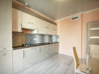 Se ofera spre chirie apartament cu 2 camere,sec.Riscani,str.Florilor! foto 8