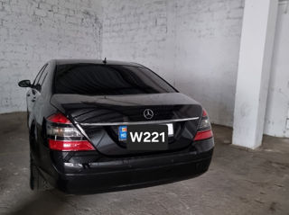 Mercedes S-Class foto 2