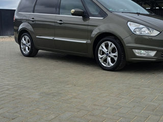 Ford Galaxy foto 4