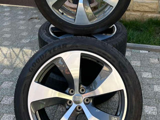 set original Audi Q7, Q8..r21 285/40, ractic noi!