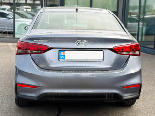 Hyundai Accent foto 5