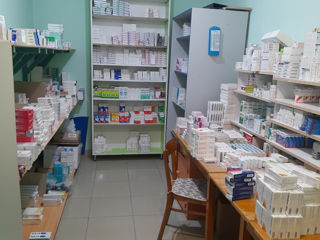 Se vinde farmacie foto 2