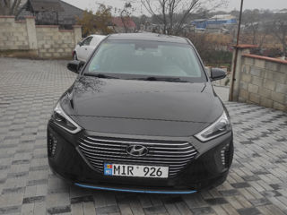 Hyundai IONIQ foto 2