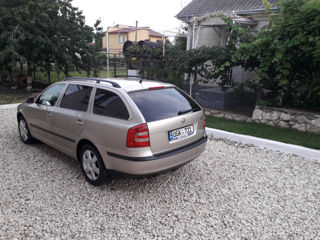 Skoda Octavia foto 3