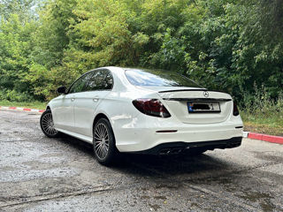 Mercedes E-Class foto 5