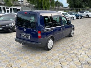 Opel Combo foto 6