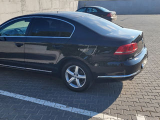 Volkswagen Passat foto 3