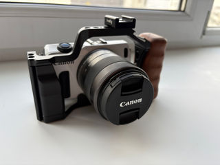 Canon Eos M