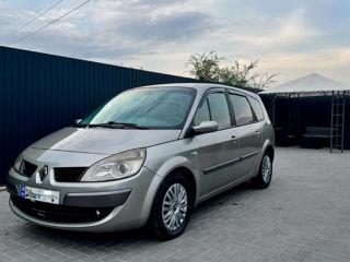 Renault Grand Scenic foto 4