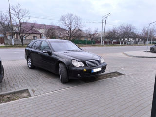 Mercedes C-Class foto 4