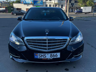 Mercedes E-Class foto 1