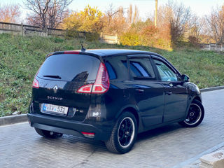 Renault Scenic foto 2