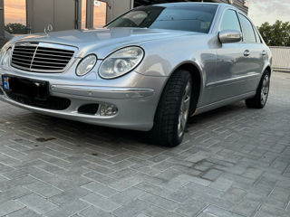 Mercedes E-Class foto 3