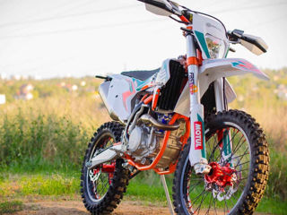 Geon Dakar GNX 300